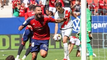 Rubén García celebra un gol en El Sadar.