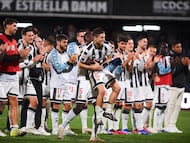 Los jugadores del Castellón celebran una victoria.