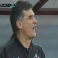 Mendilibar, al árbitro tras la roja a Orellana: "¡Qué fácil es!"