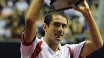 <b>GLORIOSO. </b>Guillermo García López alza el título de campeón.