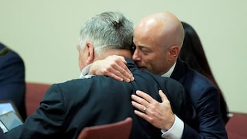 In a shocking turn of events the involuntary manslaughter trial against Alec Baldwin was dismissed with prejudice by the judge on Friday.