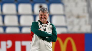 DOHA, QATAR - NOVEMBER 19: Head coach Gerado Martino of Team Mexico looks on during a training session for Team Mexico at Al Khor Stadium on November 19, 2022 in Doha, Qatar. (Photo by Elsa/Getty Images)