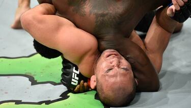Saint Preux salva el segundo match ball y Andrade asombra