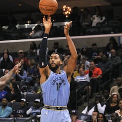 Los Grizzlies de Marc acribillan a los Hawks con ¡131 puntos!