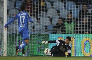 Diego Castro ante Rulli.