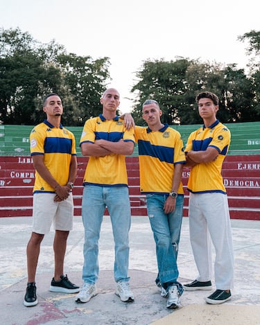 The Athletic, medio deportivo que pertenece a The New York Times (diario estadounidense con sede en la ciudad de Nueva York), ha elegido la camiseta de la primera equipación de la A.D. Alcorcón como la mejor de la temporada. El medio la describió como: "Una belleza, una maravilla, una gloriosa equipación de fútbol".