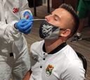 Bolivia sufre cuatro positivos a pocas horas del debut