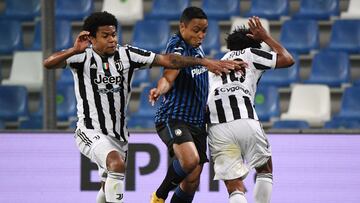 Luis Fernando Muriel, delantero del Atalanta, recibi&oacute; el apoyo de Gian Piero Gasperini, luego de su presentaci&oacute;n en la final de la Copa Italia