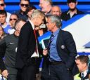 Wenger empujó a Mourinho mientras discutían en la banda