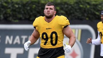 T.J. Watt con los Steelers