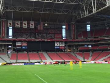 El estadio de la Universidad de Phoenix, el escenario para terminar con decoro