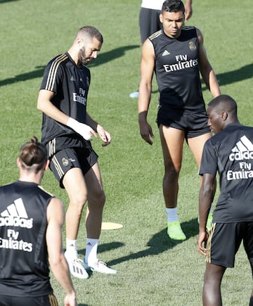 El Madrid entrena pensando en el debut liguero en el Bernabéu