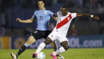 Cavani le da un ajustado triunfo a Uruguay sobre Perú