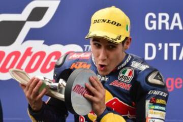 Luis Salom ganador de la carrera de Moto 3.