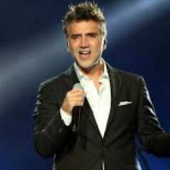 El Potrillo festejó San Valentín con su disco “Hecho en México”