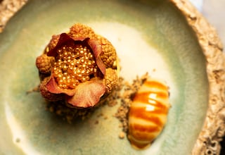 El postre más romántico para el Día de San Valentín: con chocolate intenso y un toque de oro