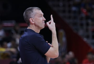 Andrej Lemanis, Australia's coach.