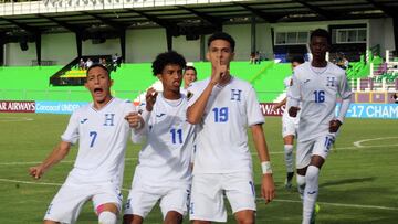 Quedaron definidos los duelos de los Cuartos de Final del Premundial Sub 17; El Salvador jugará ante México, Honduras frente a Panamá y Guatemala ante Estados Unidos.