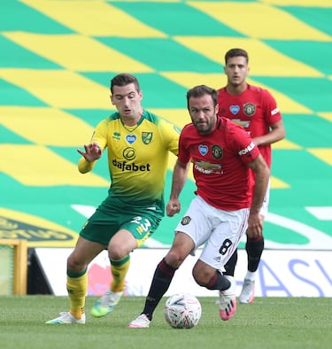 Acudió al Mundial como futbolista del Valencia, pero en 2011 puso rumbo al Chelsea por tres temporadas, logrando, entre otros títulos, la Champions. En 2014 fichó por el United, equipo en el que continúa en la actualidad. Mata no sólo es reconocido por su calidad sobre el campo; también por liderar el proyecto Common Goal, cuyo objetivo es que los futbolistas donen el 1% de su sueldo para ayudar a los más desfavorecidos.