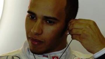 Hamilton dominó la primera jornada de libres en Abu Dabi.