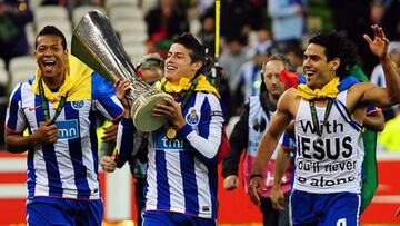 Guar&iacute;n, James y Falcao fueron campeones de Europa League.