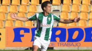 Pedro Sánchez, en un partido con el Zaragoza.