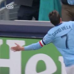 La clase eterna de Villa: sutil cabezazo de delantero maestro