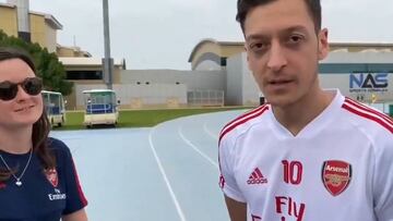 "¿Qué diferencia a Arteta de Emery?" Entre la cara y la respuesta de Özil queda claro