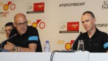 Dave Brailsford y Chris Froome en la rueda de prensa previa al inicio del Tour de Francia 2015