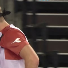 Las lágrimas de la gran promesa del tenis español: Davidovich hace un punto de locura pero acaba en drama