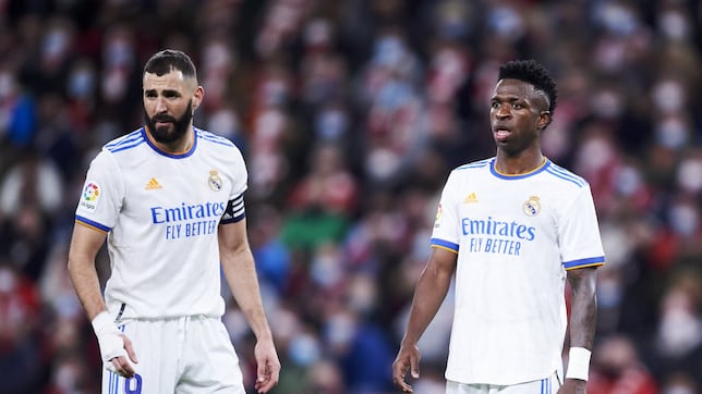 Benzema's advice to Vinicius Jr after missing out on the Ballon d'Or - AS USA