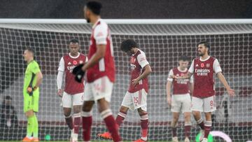 Soccer Football - Premier League - Arsenal v Aston Villa - Emirates Stadium, London, Britain - November 8, 2020 Arsenal's Mohamed Elneny, Gabriel Magalhaes, Dani Ceballos and teammates look dejected after conceding their second goal Pool via REUTERS/