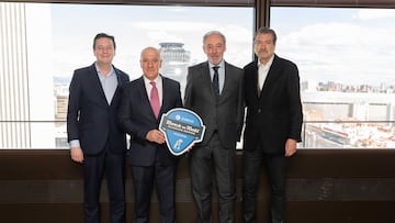 Imagen de la renovación del acuerdo entre Zurich y la Rock 'n' Roll Running Series Madrid hasta 2030.