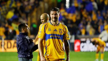 Soccer Football - LigaMX - Quarter Finals - Second Leg - Tigres UANL v Atletico San Luis - Estadio Universitario, Monterrey, Mexico - December 1, 2024 Tigres UANL's Andre-Pierre Gignac looks dejected after the match REUTERS/Daniel Becerril