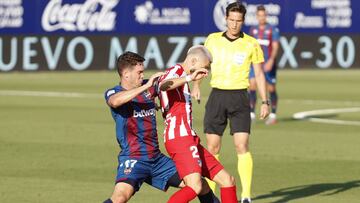 23/06/20  PARTIDO PRIMERA DIVISION CORONAVIRUS COVID19
 LEVANTE UD - ATLETICO DE MADRID en el estadio Camilo cano en la NUCIA
 NIKOLA VUKCEVIC Y CARRASCO