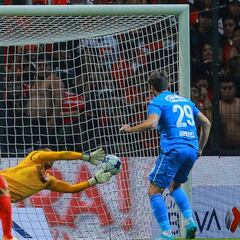 Santiago Giménez rompió su sequía goleadora ante Toluca