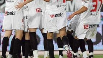 <strong>SALVADO SOBRE LA CAMPANA.</strong>