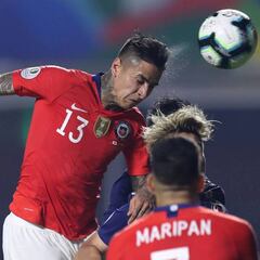 Bologna recibe dos ofertas por Pulgar y busca doblar su precio