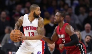 Marcus Morris y Dwyane Wade.