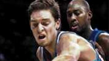 DECISIVO. La aportación de Pau Gasol fue determinante en el primer triunfo de su equipo.