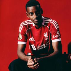 Oficial: el Liverpool rompe récords con Alexander Isak
