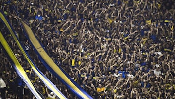 BUENOS AIRES, ARGENTINA - FEBRUARY 13:  Fans of Boca Juniors cheer for their team during a match between Boca Juniors and Colon as part of Copa Liga Profesional 2022 at Estadio Alberto J. Armando on February 13, 2022 in Buenos Aires, Argentina. (Photo by 