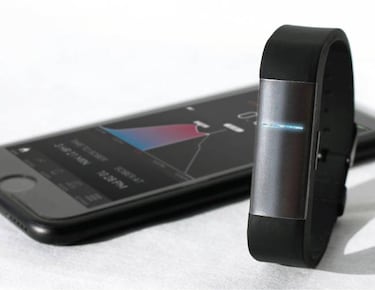 Proof, la pulsera inteligente capaz de predecir la borrachera