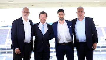 Andoni Zubizarreta y André Villas-Boas, en la presentación de Vitor Bruno como nuevo entrenador del Oporto.