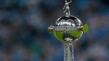 Trofeo de la Copa Libertadores.