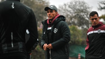 Lucas González deja de ser el DT de Central Córdoba.