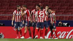 Los futbolistas del Atl&eacute;tico celebran un gol.