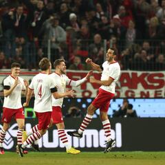 Skhiri frena al Eintracht