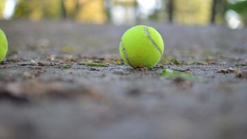 ¿Por qué motivo pierdes ante jugadores de tenis peores que tú?