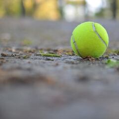 ¿Por qué motivo pierdes ante jugadores de tenis peores que tú?